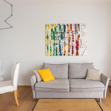 Suite 51 Appartamento Con Terrazzo A 50 Mt Dal Lago - Private Parking (Adults Only) Arona Exterior photo