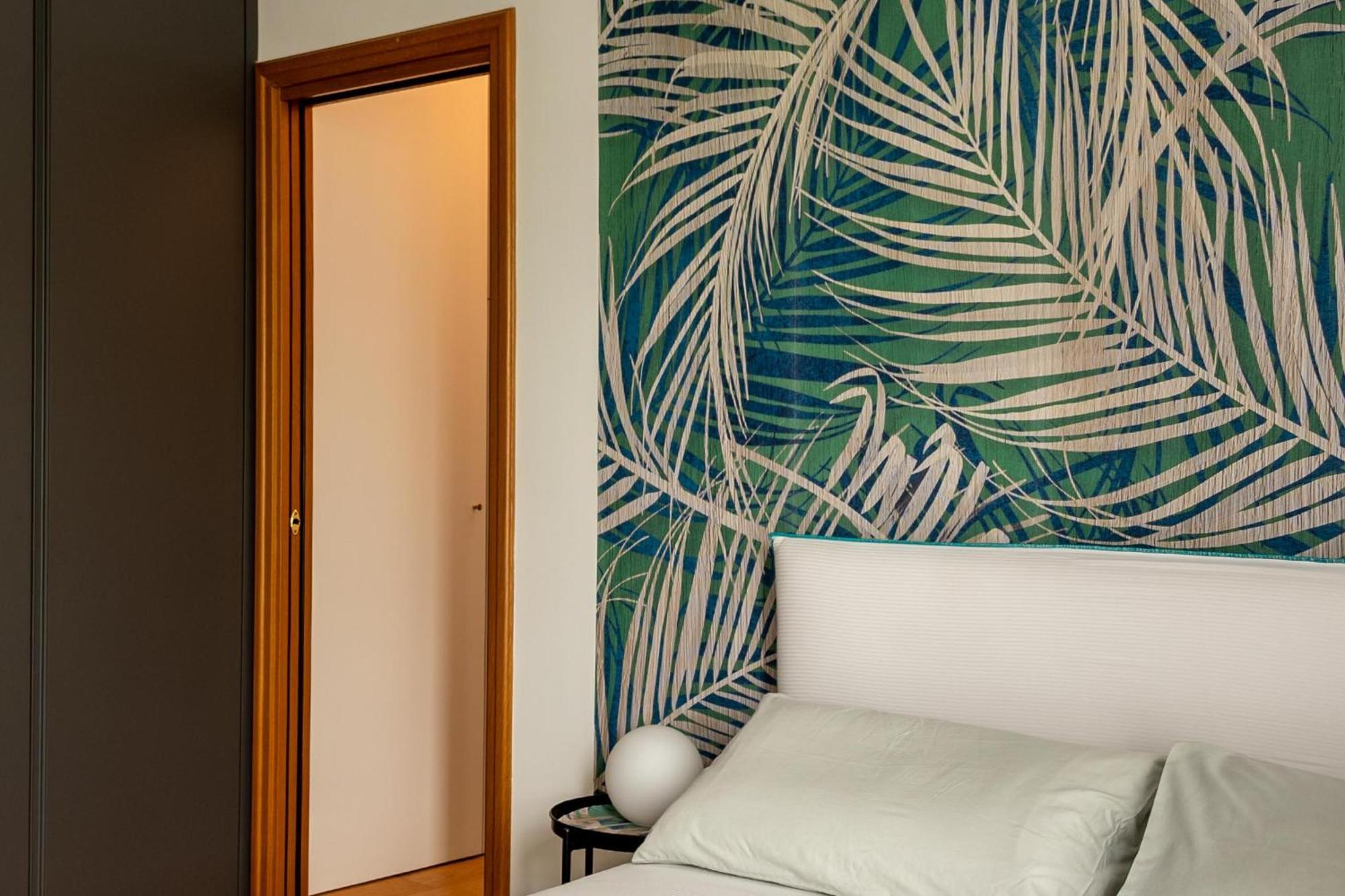 Suite 51 Appartamento Con Terrazzo A 50 Mt Dal Lago - Private Parking (Adults Only) Arona Exterior photo